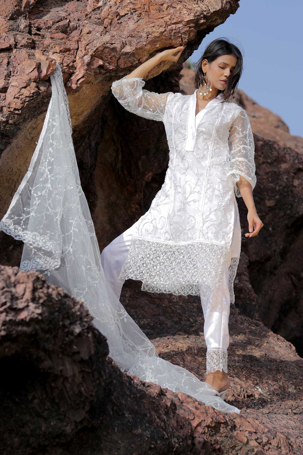 WHITE ANGELONIA NET SUIT SET